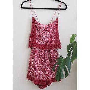 Dainty, red wine romper! Perfect for spring ;)